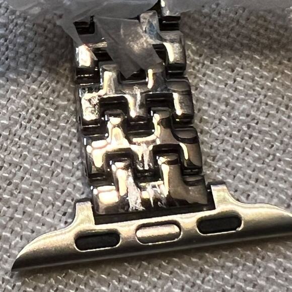 Watchband Silver with Rhinestones Apple watch compatible and frame NEW! - Picture 3 of 6